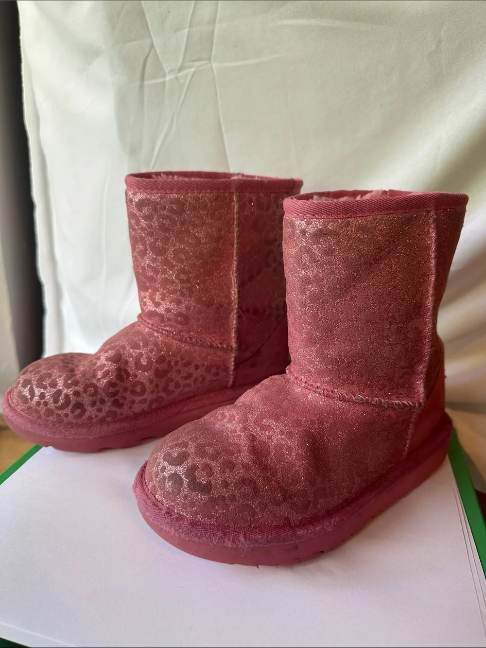 UGG Girls Pink Glitter Leopard Winter Boots Size 1